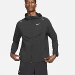 Nike Running Jackets: Gear Up for Your Runs in Style and Comfort缩略图